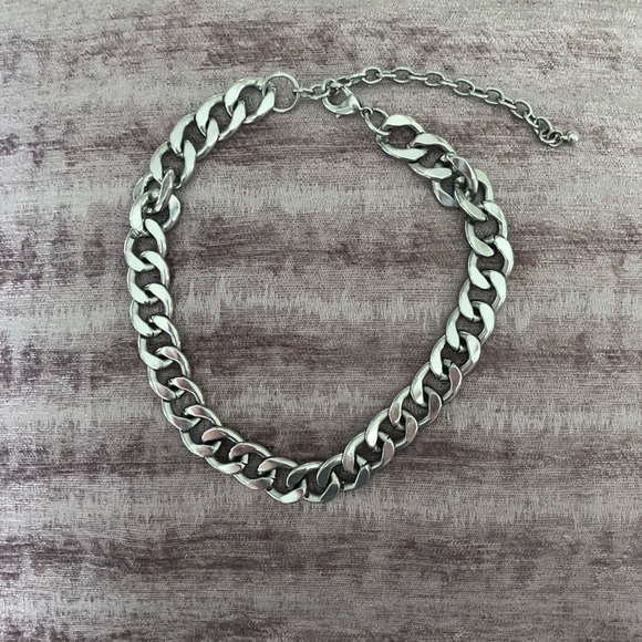 H&M Jewelry - H&M Silver Chain Necklace H&M Jewelry - H&M Silver Chain Necklace